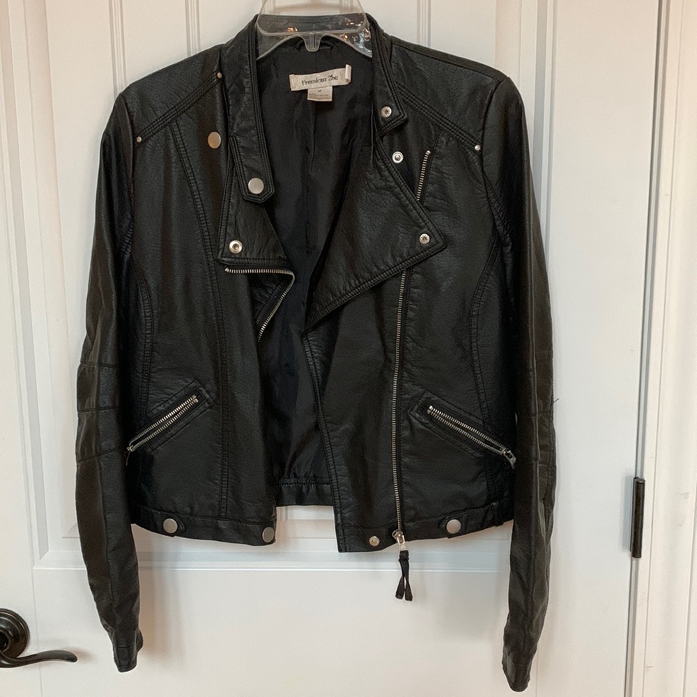 Faux Leather Jacket sz M